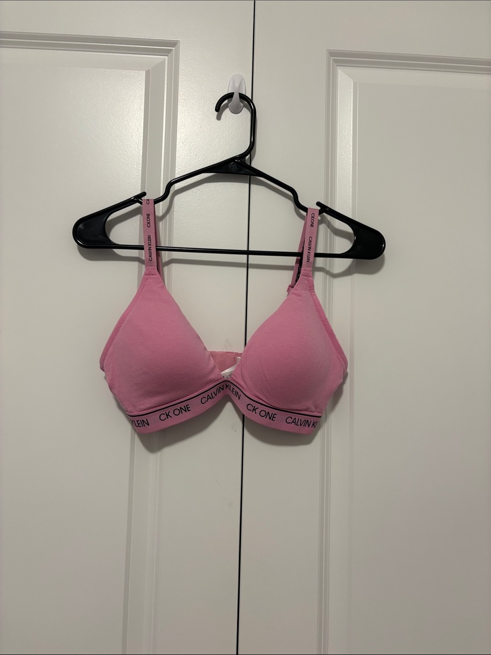 Calvin Klein Pink Lightly Lined Wireless Bra